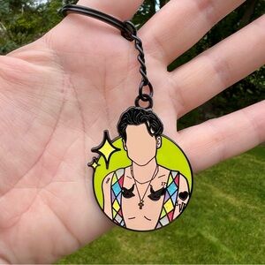 Harry Styles’ Grammy Red Carpet Enamel Keychain